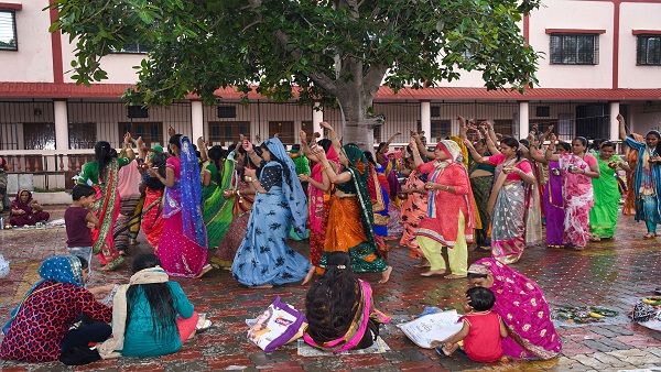 Vat Purnima Vrat 2021: Here are few wishes, messages to send it for your friends and loved ones