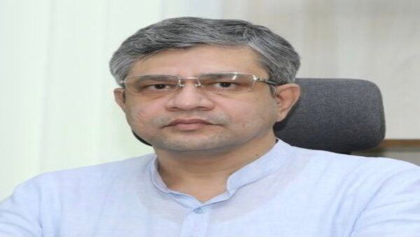 Former Bureaucrat Ashwini Vaishnaw gets Railways, IT ministry