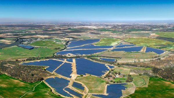 Solar energy heats up job market across the globe