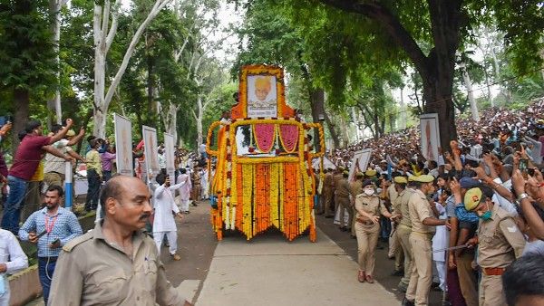 Former Uttar Pradesh chief minister Kalyan Singh cremated, top leaders attend funeral