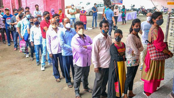 Reliance Foundation, Municipal Corp of Greater Mumbai to offer 3 lakh free jabs