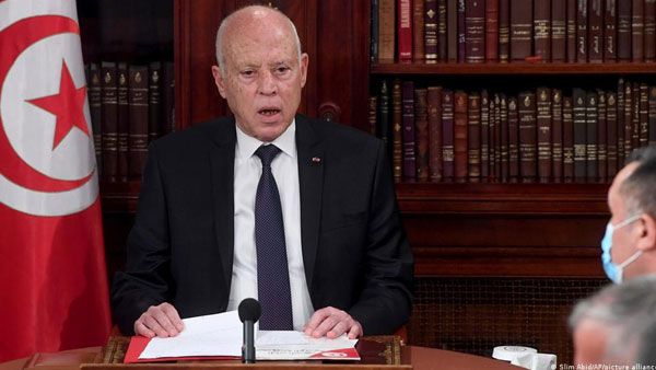 Tunisia: President declares he will rule by decree