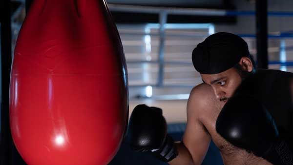 Boxer Rajeeth Singh Sethi punches his way into the cruiser weight category in professional boxing!