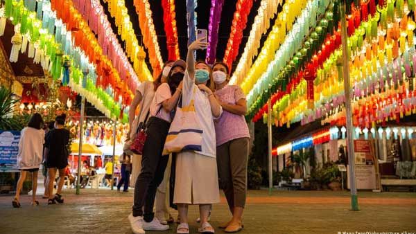 Asia-Pacific countries begin loosening travel curbs