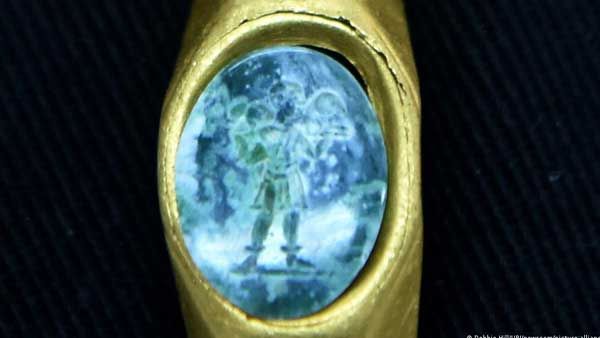 Israeli archeologists find Christian 'Good Shepherd' ring
