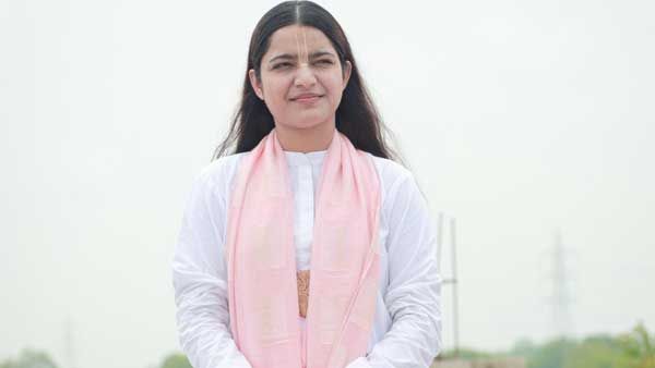 The reason which led to Krishnapriya ji taking up the life of Spiritual Orator