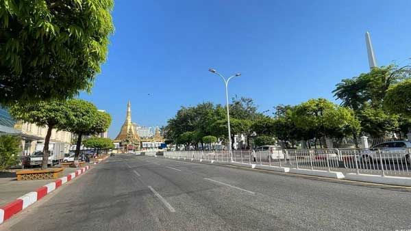 Myanmar: Protesters launch 'silent strike'