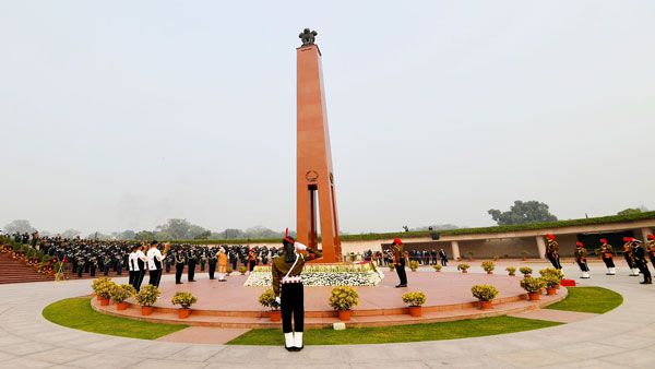Vijay Diwas: PM Modi leads nation in paying tributes to martyrs