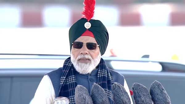 PM Modi wears Sikh cadet turban, inspects NCC Rally at Cariappa Ground in Delhi