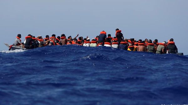 Why do Bangladeshi migrants take irregular routes to Italy?