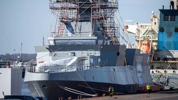 Does Germany send weapons to crisis regions?