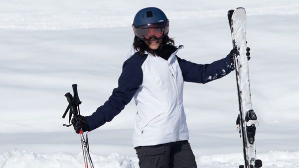 Quitting corporate job, a delhi girl reaches skiing nationals : An awe-inspiring story of Radhika Nomllers