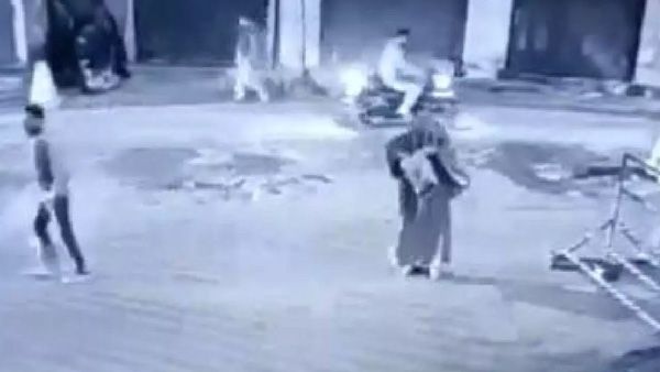 Burqa clad terrorists of J&K: Facing heat from forces Lashkar plans re-launch of Dukhtareen-e-Tayiba