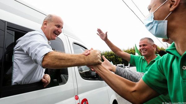 Costa Rica: Chaves wins presidential vote
