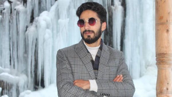 Social Activist Amir Rashid Wani is making the world a better place