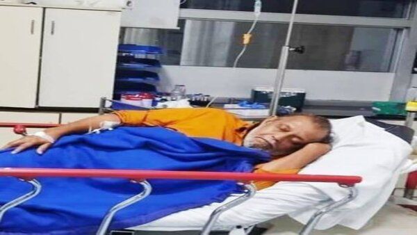 Mithun Chakraborty is hospitalised? Here's what we know about the viral photo