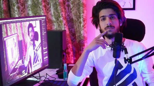 Real Life Success Story of Kashmiri Trader-Fuzail Naqash