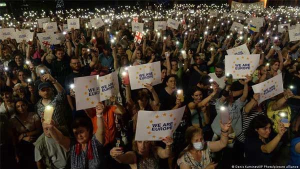 Georgians rally for European future