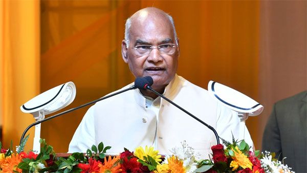 President Ram Nath Kovind offers prayers at Bankey Bihari Temple in Vrindavan