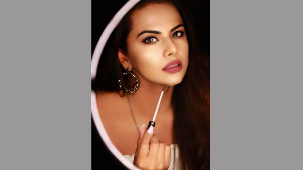 LIP TIPS FROM THE BEST: NAV BRAR