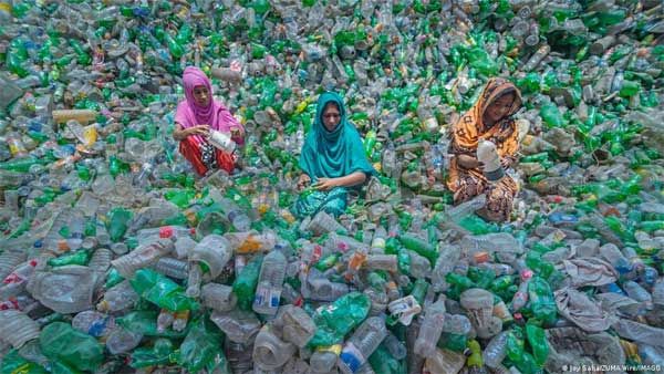 How we can overcome the growing plastic crisis