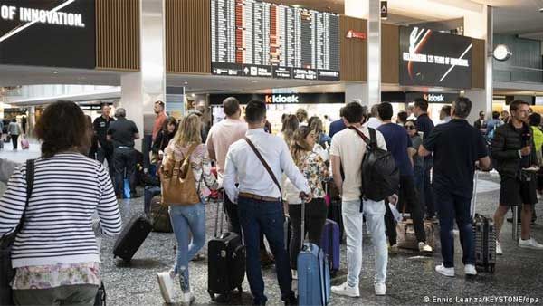 Swiss airspace reopens after tech glitch grounds flights