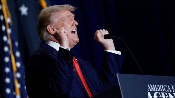 Trump hints at 2024 presidential bid