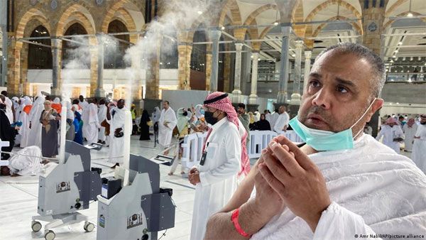 Saudi Arabia's hajj lottery has Muslims fuming