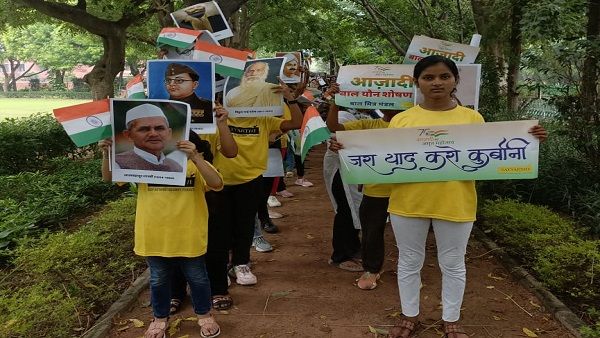 Enthusiastic children of Chankyapuri slum celebrate Azadi ka Amrit Mahotsav in a unique way