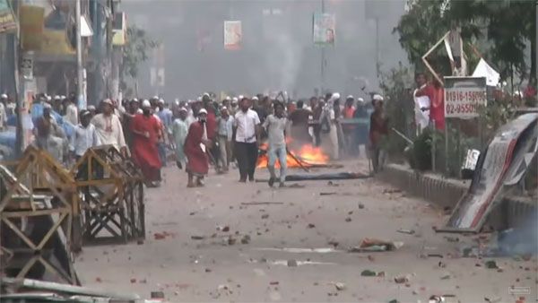 Fact Check: Old video of protests in Bangladesh passed off as recent one