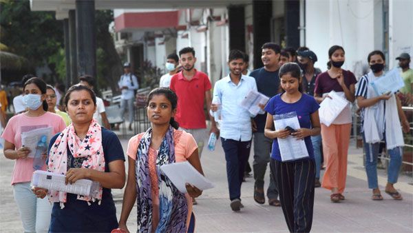 On debut year of CUET UG 2022, 8 times glitches hit candidates