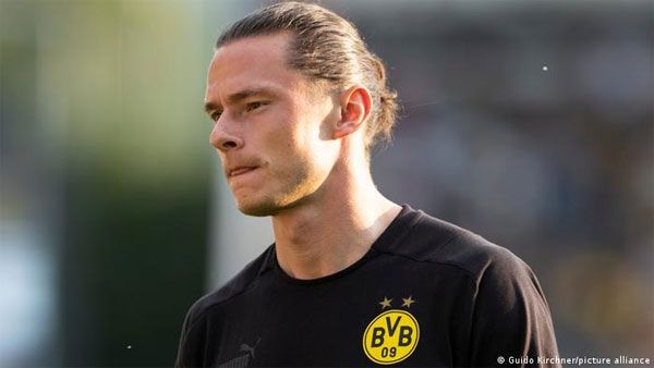 Police probe German soccer player for domestic violence