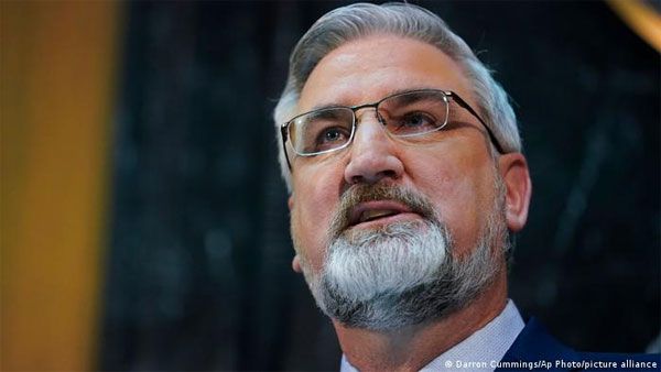 Governor of US state of Indiana visits Taiwan