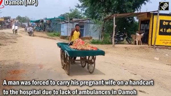 Man carries pregnant wife on push-cart, finds Arogya Kendra staff absent