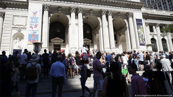 Rushdie friends and authors rally in support after attack