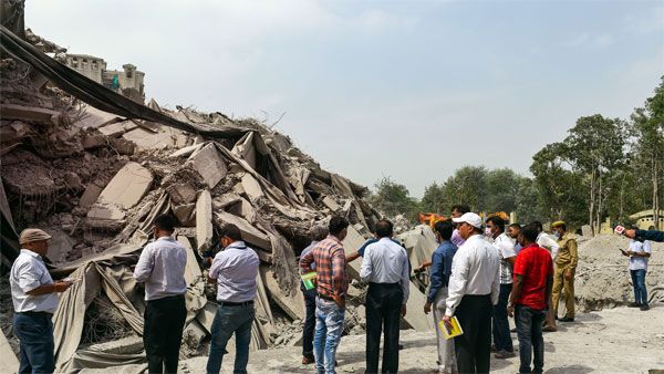 Twin tower demolition: Debris cleaning in full swing in Noida