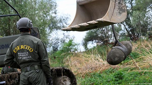 WWII bomb found in Po River detonated safely