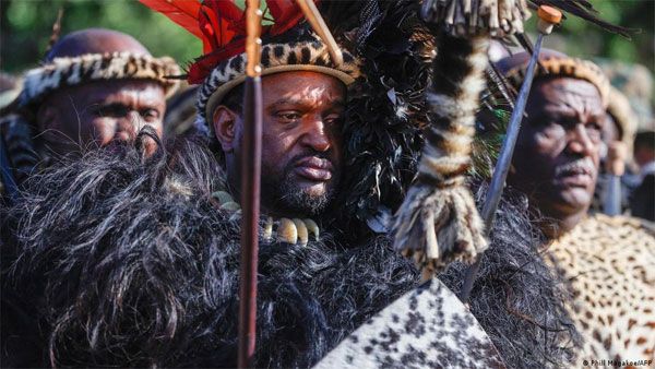 South Africa: Thousands witness crowning of Zulu king