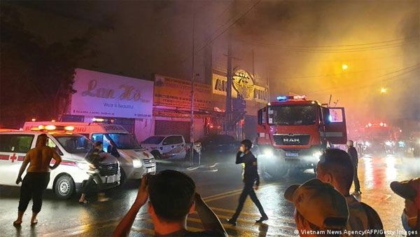 Vietnam: At least 12 killed in karaoke bar fire