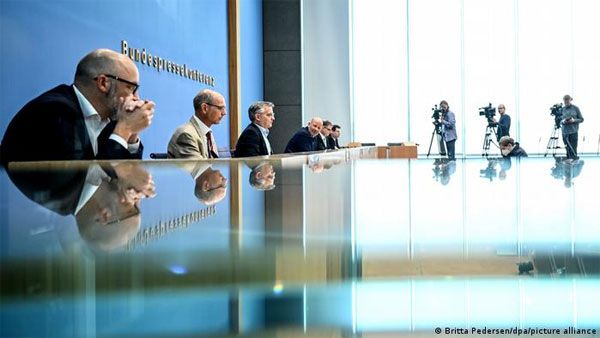 Economists expect Germany to enter recession in 2023