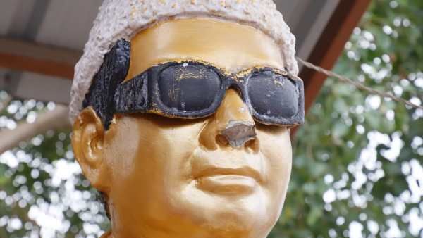 AIADMK demands arrest of those responsible for vandalising MGR's statue