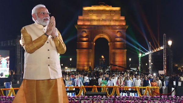 The iconic Kartavya Path and Netaji statue in 33 stunning images