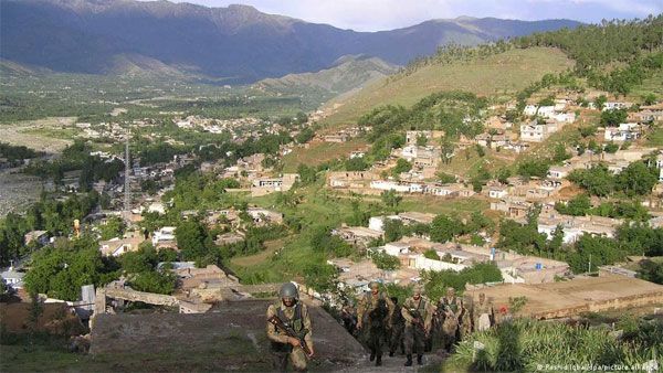 Pakistan: Taliban kill local chief in former stronghold