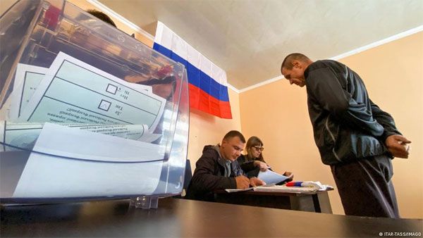 Ukraine: 'Referendums' in occupied regions nearly complete