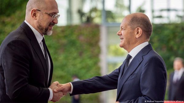 Ukraine PM meets Olaf Scholz seeking more military support