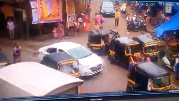 Accident caught on camera: Speeding car rams into autorickshaws in Mumbai