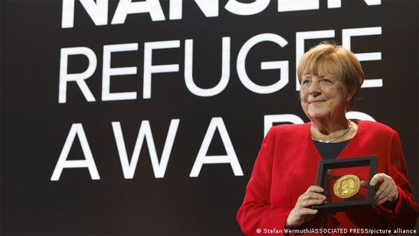 Germany's Angela Merkel receives UN refugee rights prize