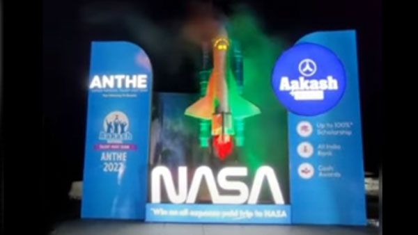 As the countdown clock struck zero, rocket of Aakash BYJUS took off from Bandra Bandstand