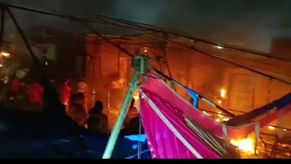 At least 5 dead, 55 injured in Durga Puja pandal fire in UP