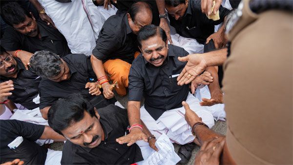 EPS, his supporters detained for trying to hold hunger strike in TN assembly